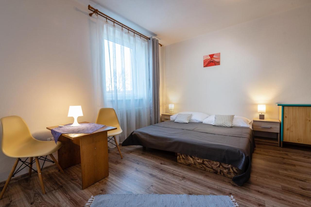 Hotel Poludnica Liptovský Mikuláš エクステリア 写真